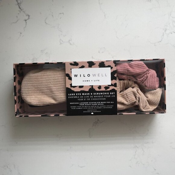 Wilowell Home + Life Luxe Eye Mask & Scrunchie Set Light Tan & Mauve OS - Picture 2 of 6